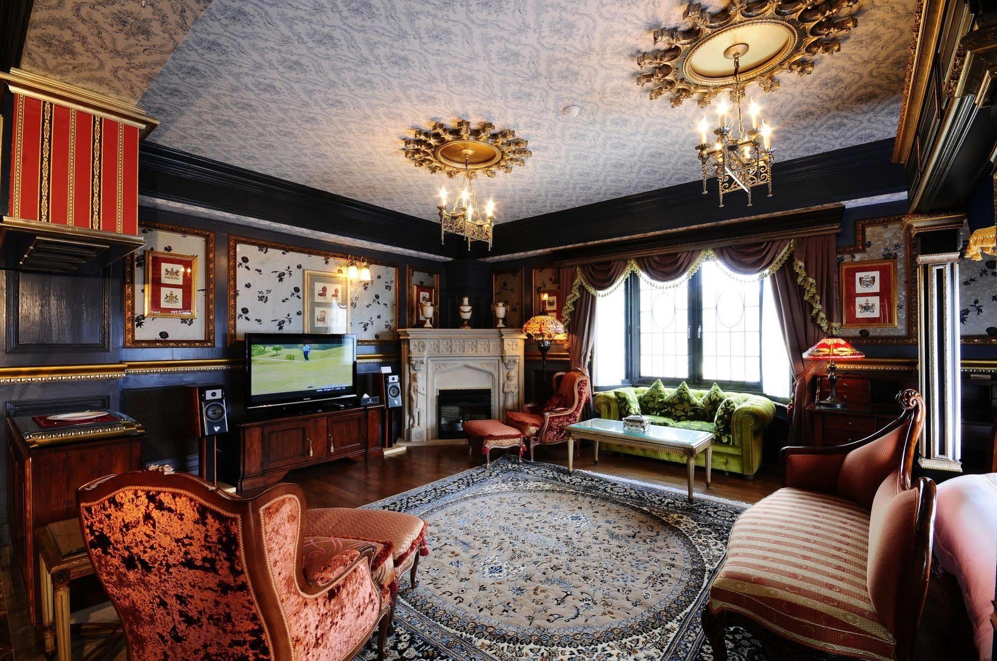 The Old England Manor Apartment Ренай Екстериор снимка