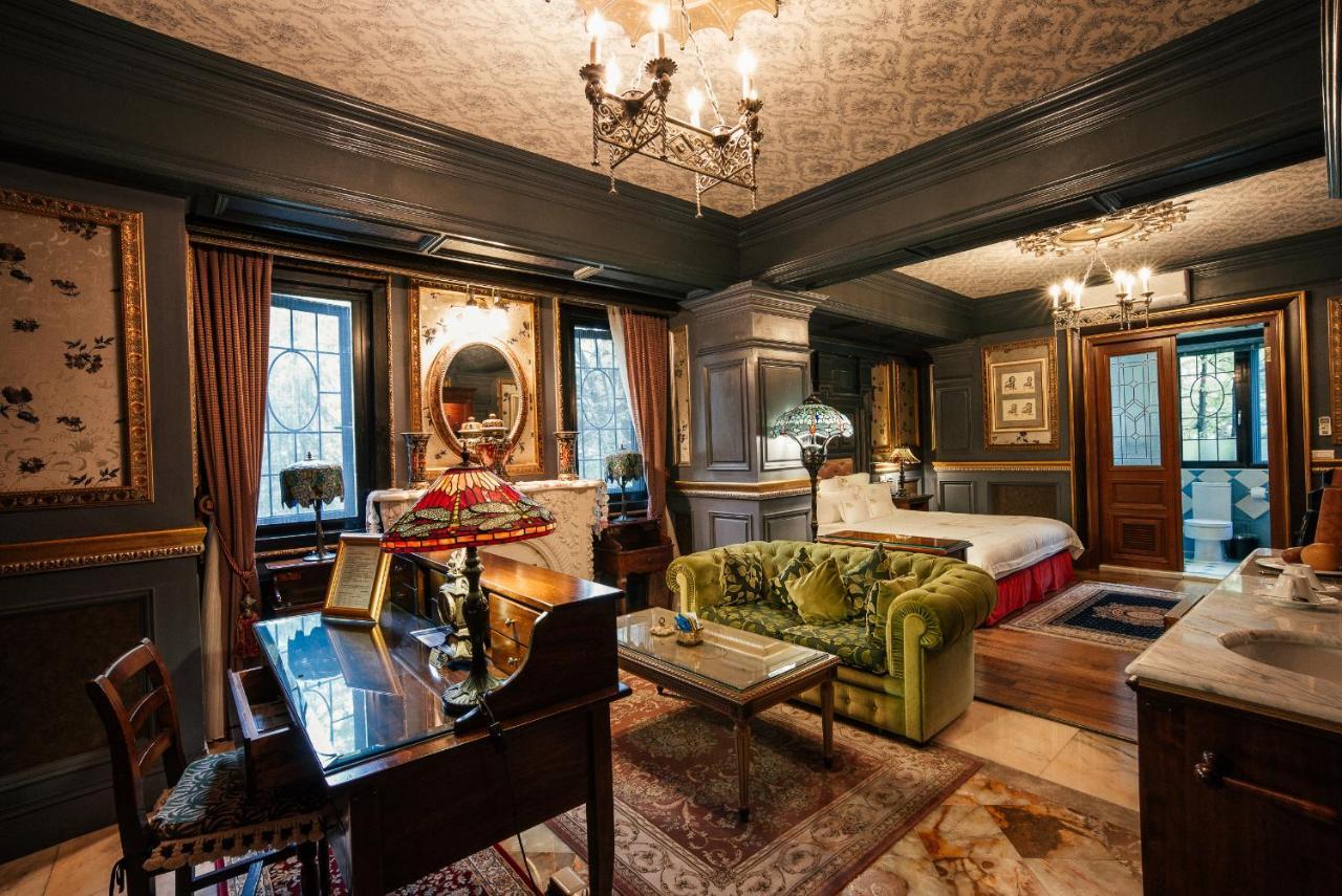 The Old England Manor Apartment Ренай Екстериор снимка