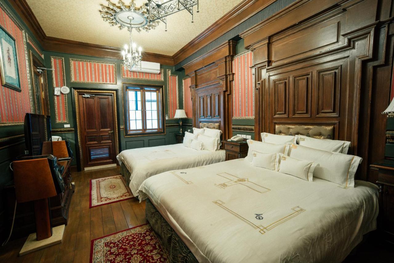 The Old England Manor Apartment Ренай Екстериор снимка